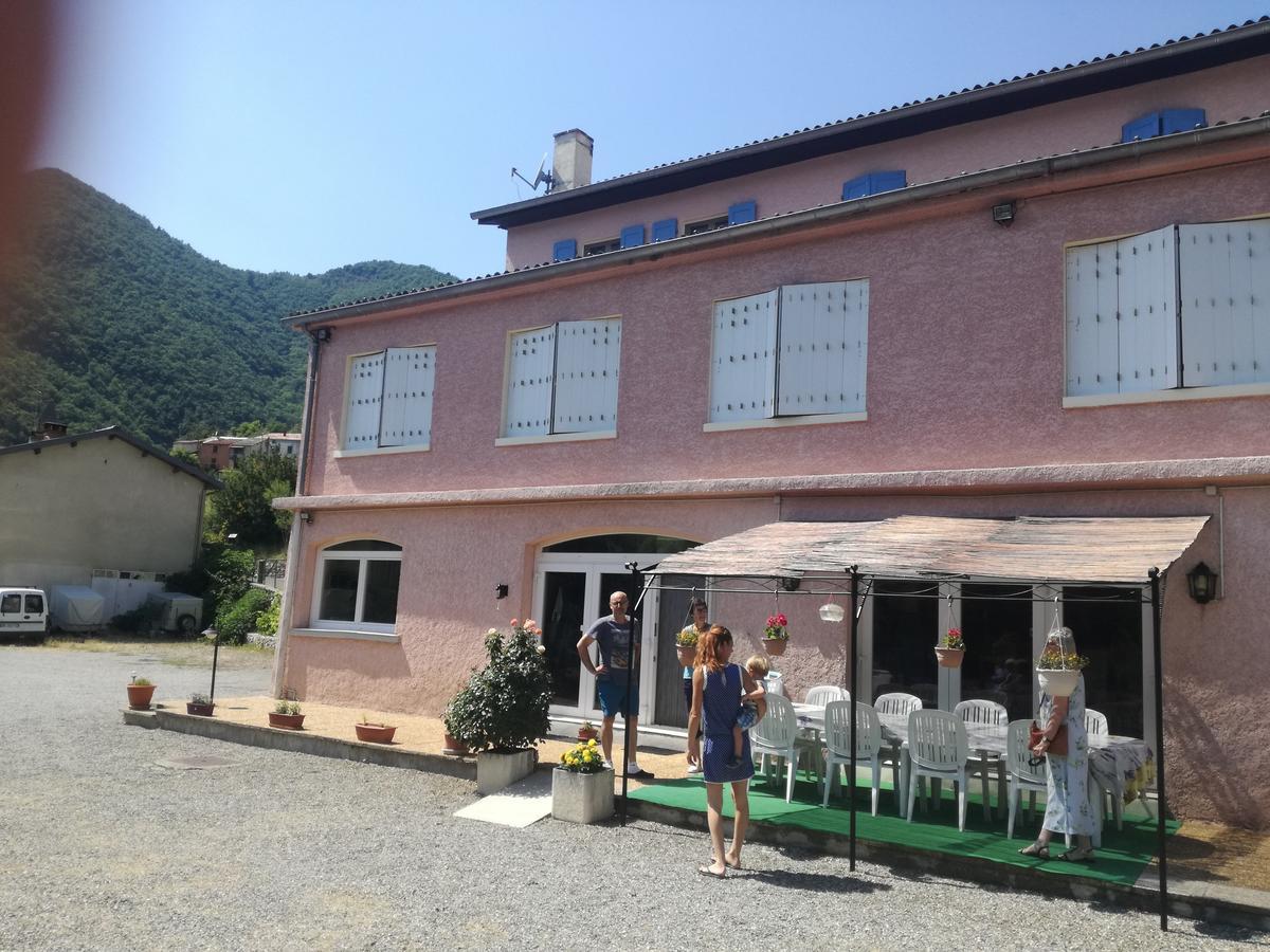 Gites Les Tilleuls Clamensane Екстериор снимка